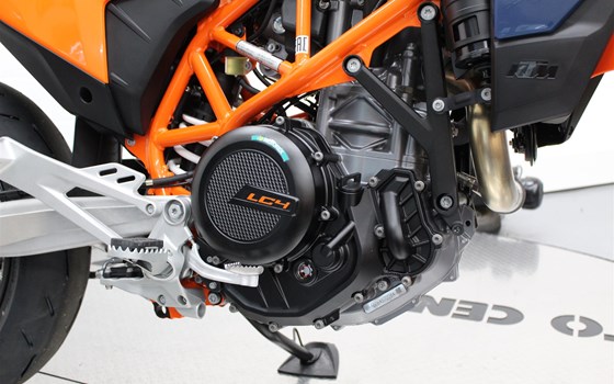 Neufahrzeug KTM 690 SMC R - Bild 9