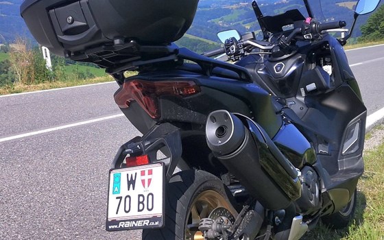 Gebrauchtmotorrad Yamaha TMAX 560 Tech Max - Bild 10 Gebrauchtmotorrad Yamaha TMAX 560 Tech Max - Bild 10