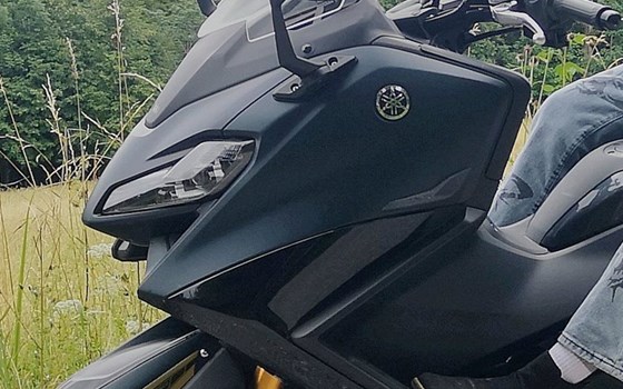 Gebrauchtmotorrad Yamaha TMAX 560 Tech Max - Bild 5 Gebrauchtmotorrad Yamaha TMAX 560 Tech Max - Bild 5