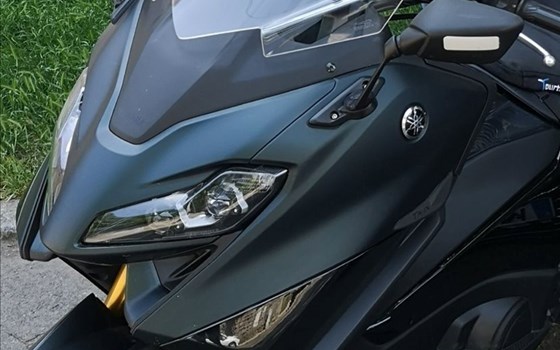 Gebrauchtmotorrad Yamaha TMAX 560 Tech Max - Bild 6 Gebrauchtmotorrad Yamaha TMAX 560 Tech Max - Bild 6