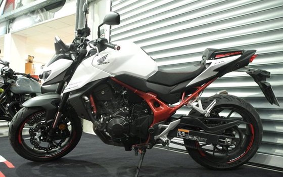 Gebrauchtmotorrad Honda CB750 Hornet - Bild 2