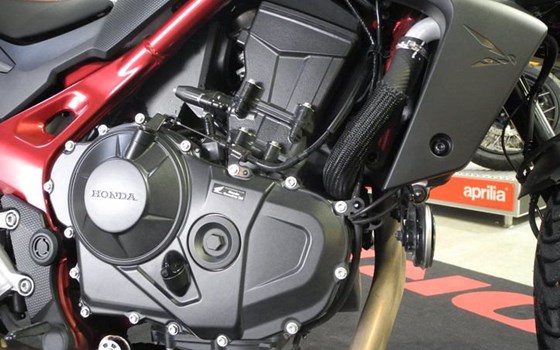 Gebrauchtmotorrad Honda CB750 Hornet - Bild 8