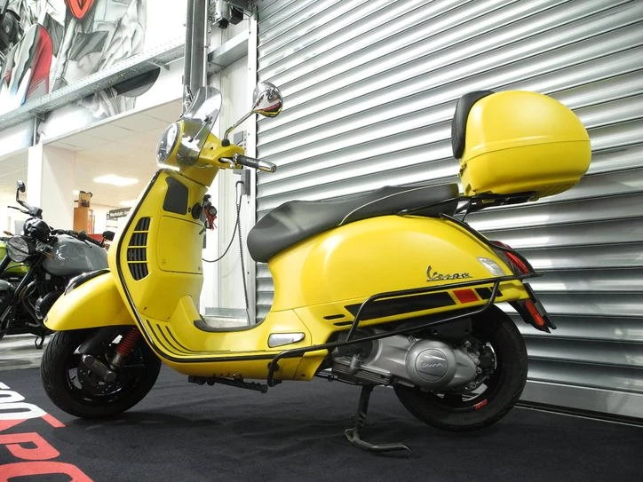 Offer Vespa GTS 300 Super Sport Bild 2: Offer Vespa GTS 300 Super Sport