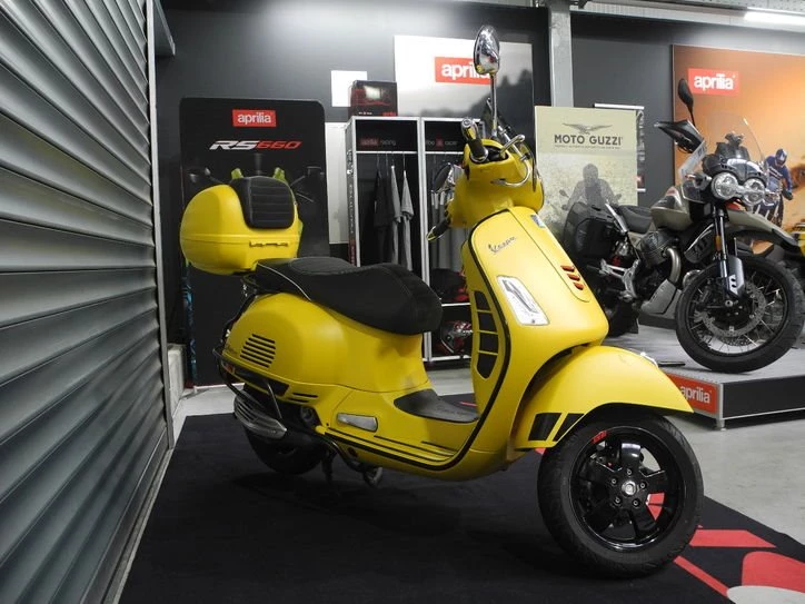 Offer Vespa GTS 300 Super Sport Bild 5: Offer Vespa GTS 300 Super Sport