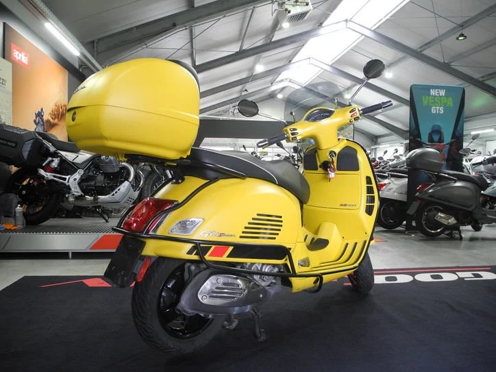 Offer Vespa GTS 300 Super Sport Bild 7: Offer Vespa GTS 300 Super Sport