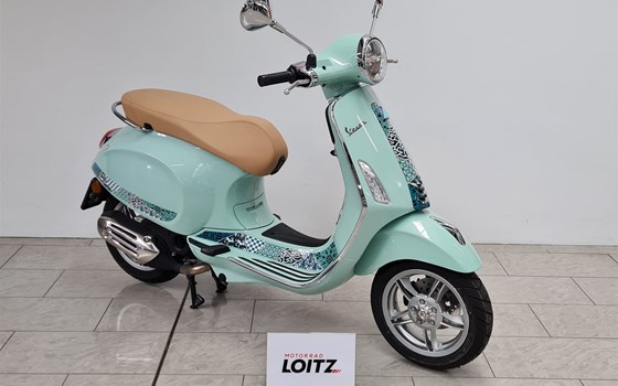 Gebrauchtmotorrad Vespa Primavera 50 Batik - Bild 1 Gebrauchtmotorrad Vespa Primavera 50 Batik - Bild 1