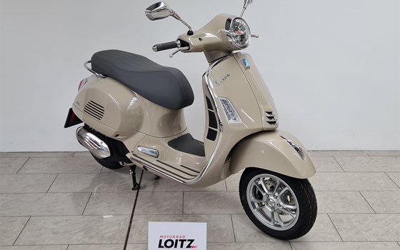 Gebrauchtmotorrad Vespa GTS 125 - Bild 1 Gebrauchtmotorrad Vespa GTS 125 - Bild 1
