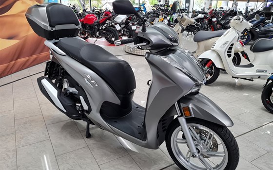 Gebrauchtmotorrad Honda SH350i - Bild 1