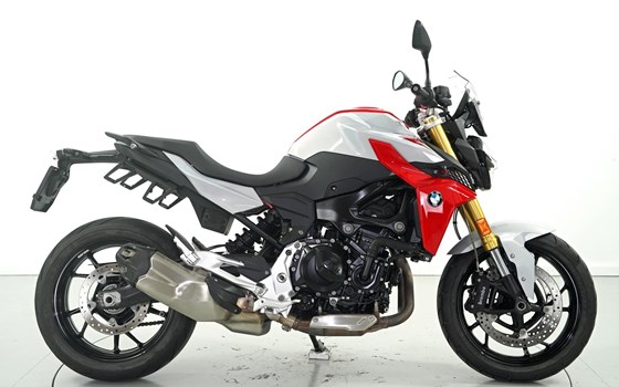 Motorrad Occasion BMW F 900 R - Bild 4