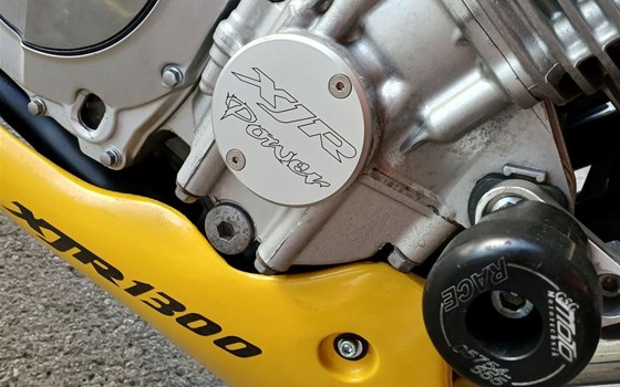 Gebrauchtmotorrad Yamaha XJR 1300 - Bild 13 Gebrauchtmotorrad Yamaha XJR 1300 - Bild 13