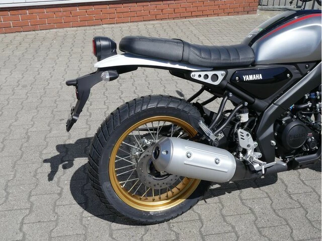 Angebot Yamaha XSR125 Legacy Bild 7: Angebot Yamaha XSR125 Legacy