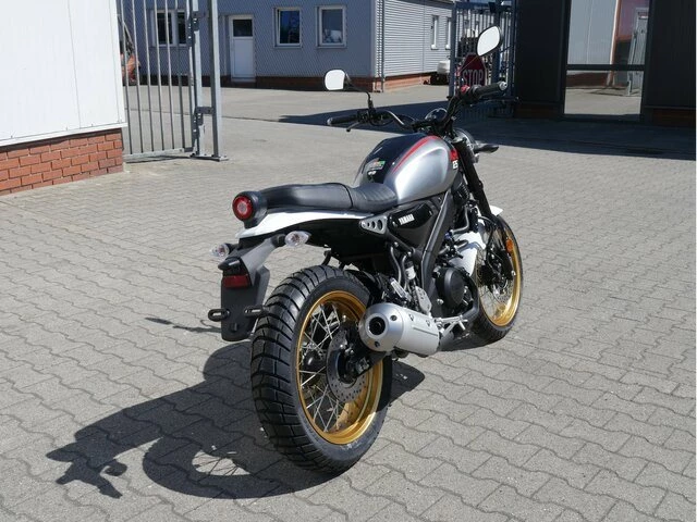 Angebot Yamaha XSR125 Legacy Bild 8: Angebot Yamaha XSR125 Legacy