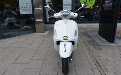 Vespa GTS 125 Supertech iGET