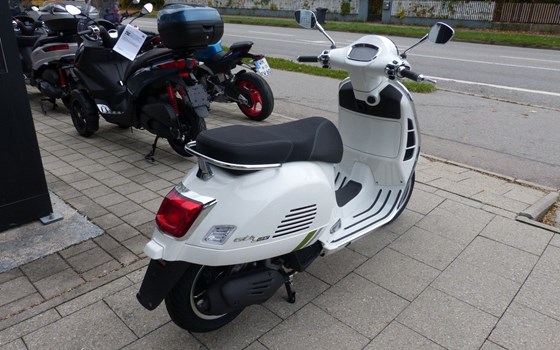 Neufahrzeug Vespa GTS 125 Supertech iGET - Bild 13
