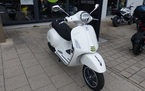 Neufahrzeug Vespa GTS 125 Supertech iGET - Bild 4