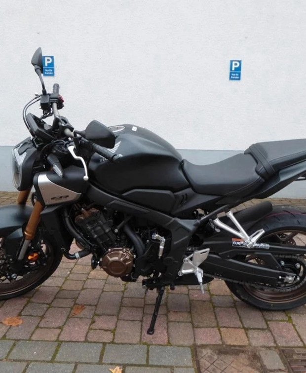 Honda CB650R<br />mit E-Clutch