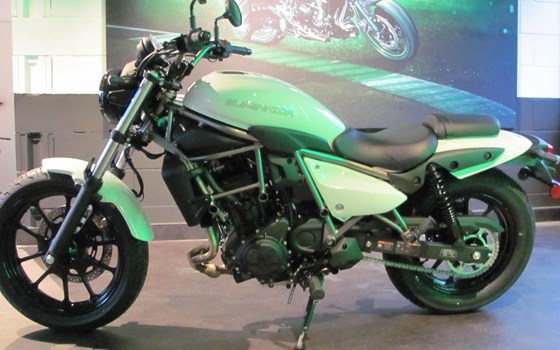 Gebrauchtmotorrad Kawasaki Eliminator 500 - Bild 6
