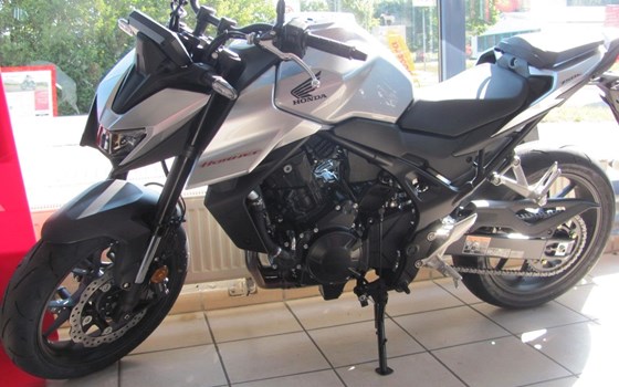 Neufahrzeug Honda CB750 Hornet - Bild 1
