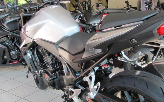 Neufahrzeug Honda CB750 Hornet - Bild 9