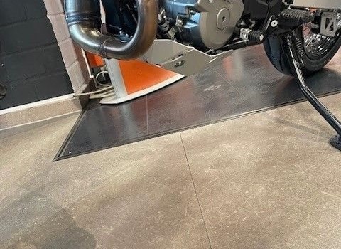 Neufahrzeug Suzuki DR-Z4SM - Bild 8