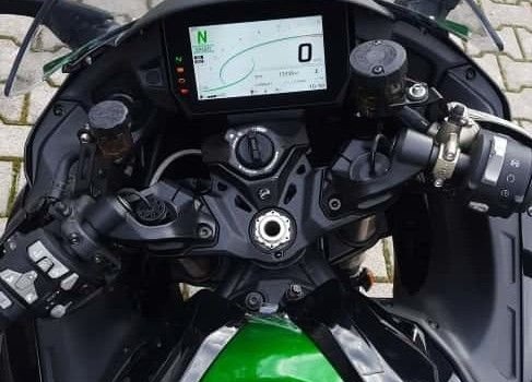 Gebrauchtmotorrad Kawasaki Ninja H2 SX SE - Bild 11