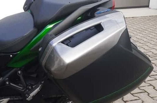 Gebrauchtmotorrad Kawasaki Ninja H2 SX SE - Bild 4