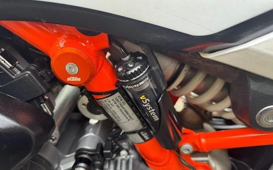 Gebrauchtmotorrad KTM 890 Adventure R - Bild 9