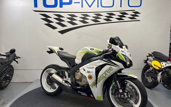 Gebrauchtmotorrad Honda CBR1000RR Fireblade - Bild 1