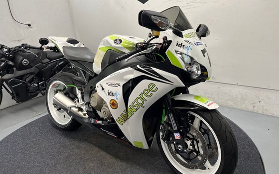 Gebrauchtmotorrad Honda CBR1000RR Fireblade - Bild 11