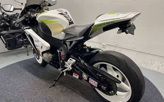 Gebrauchtmotorrad Honda CBR1000RR Fireblade - Bild 3