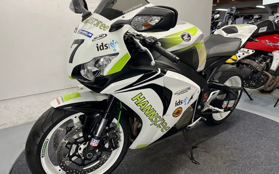 Gebrauchtmotorrad Honda CBR1000RR Fireblade - Bild 5