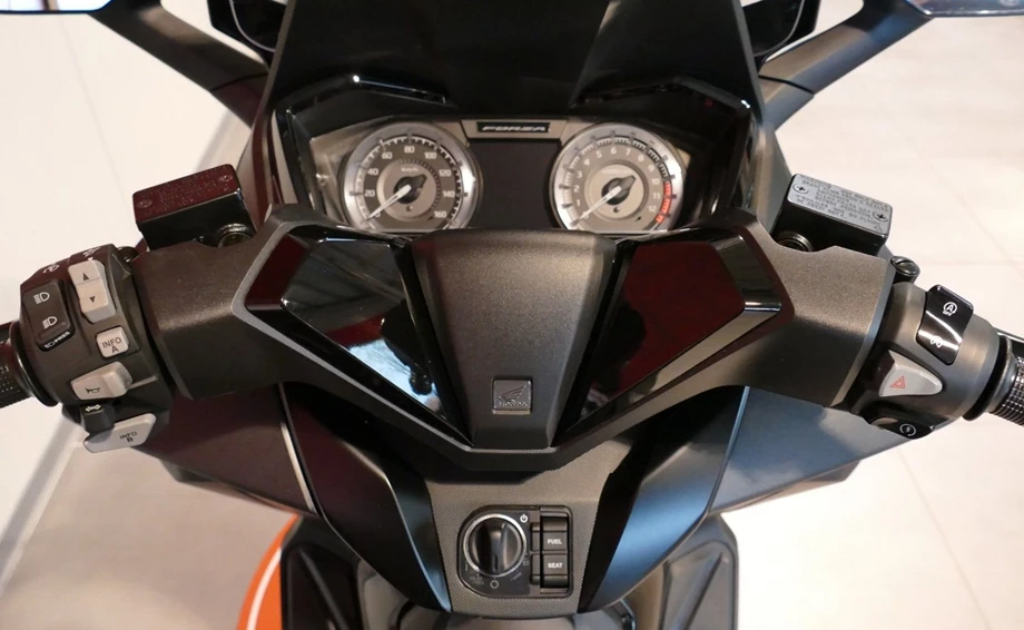 Angebot Honda Forza 125 Bild 10: Angebot Honda Forza 125