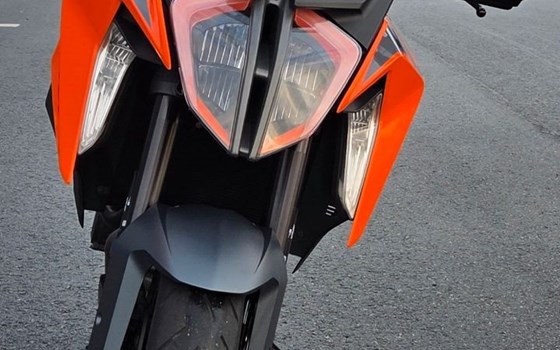 Gebrauchtmotorrad KTM 1290 Super Duke GT - Bild 2