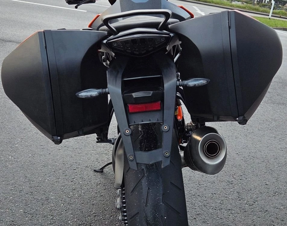 Zum Vergrößern bitte anklicken! Angebot KTM 1290 Super Duke GT