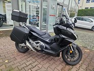 Honda Forza 750