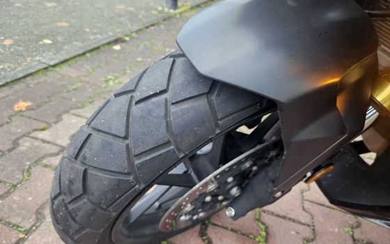 Gebrauchtmotorrad Honda Forza 750 - Bild 10