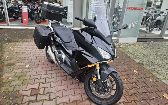 Gebrauchtmotorrad Honda Forza 750 - Bild 11
