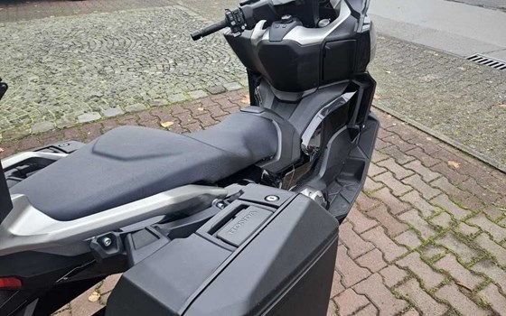 Gebrauchtmotorrad Honda Forza 750 - Bild 14