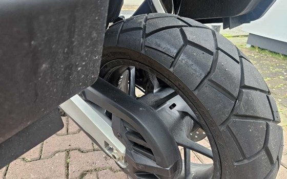 Gebrauchtmotorrad Honda Forza 750 - Bild 9