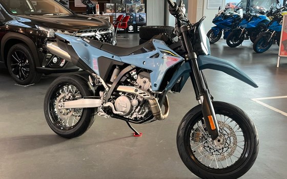 Gebrauchtmotorrad Suzuki DR-Z4SM - Bild 2