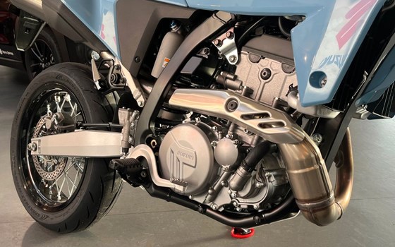 Gebrauchtmotorrad Suzuki DR-Z4SM - Bild 7