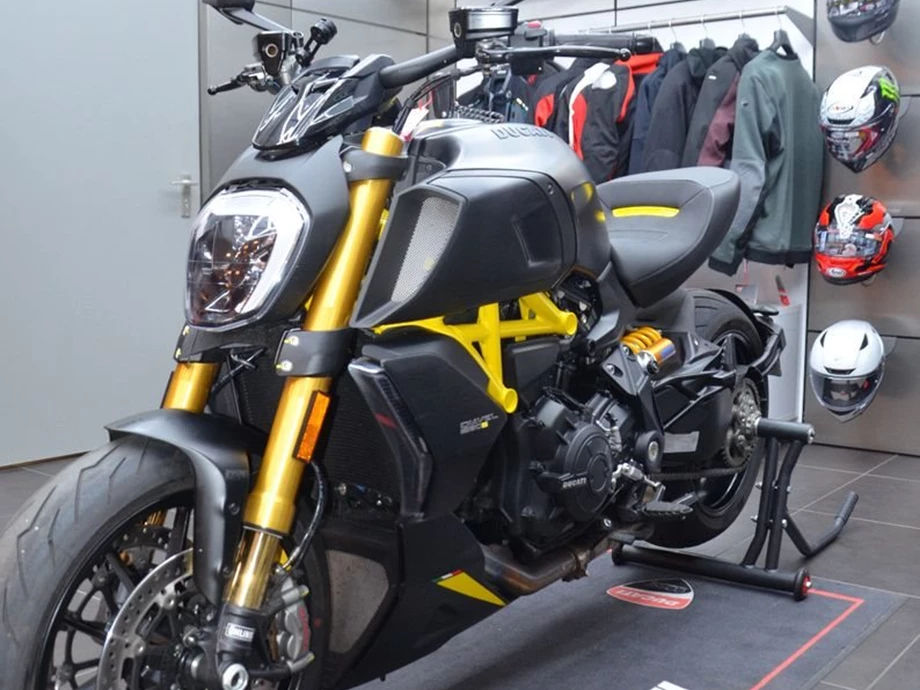 Angebot Ducati Diavel 1260 S Bild 2: Angebot Ducati Diavel 1260 S