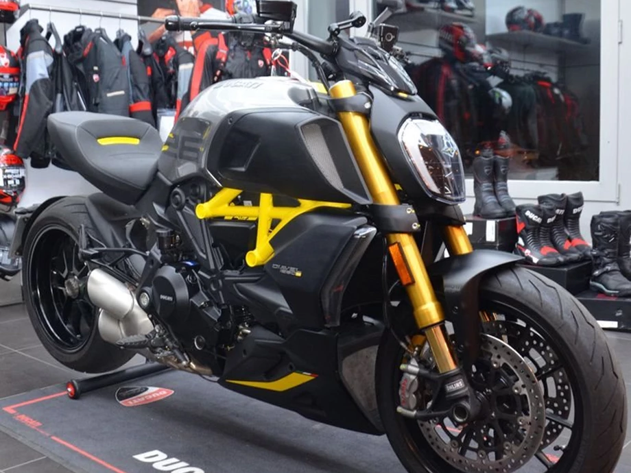 Angebot Ducati Diavel 1260 S Bild 3: Angebot Ducati Diavel 1260 S