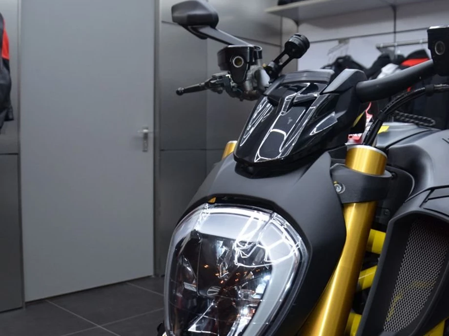 Angebot Ducati Diavel 1260 S Bild 6: Angebot Ducati Diavel 1260 S