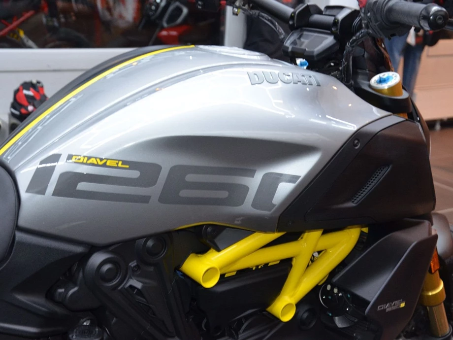 Angebot Ducati Diavel 1260 S Bild 7: Angebot Ducati Diavel 1260 S