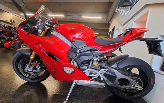 Gebrauchtmotorrad Ducati Panigale V4 S - Bild 2