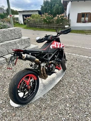 Angebot Ducati Hypermotard 950 RVE Bild 3: Angebot Ducati Hypermotard 950 RVE