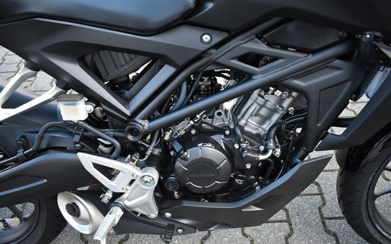 Neufahrzeug Honda CB125R - Bild 5