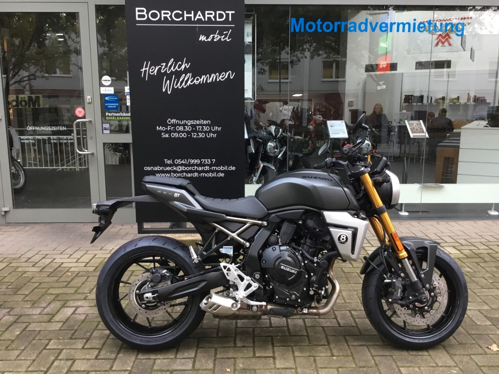 Suzuki GSX-8T