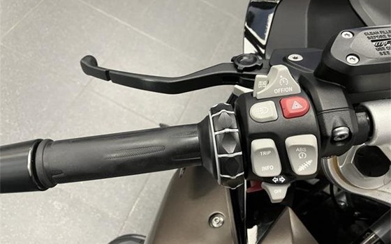 Gebrauchtmotorrad BMW R 1200 RS - Bild 9 Gebrauchtmotorrad BMW R 1200 RS - Bild 9